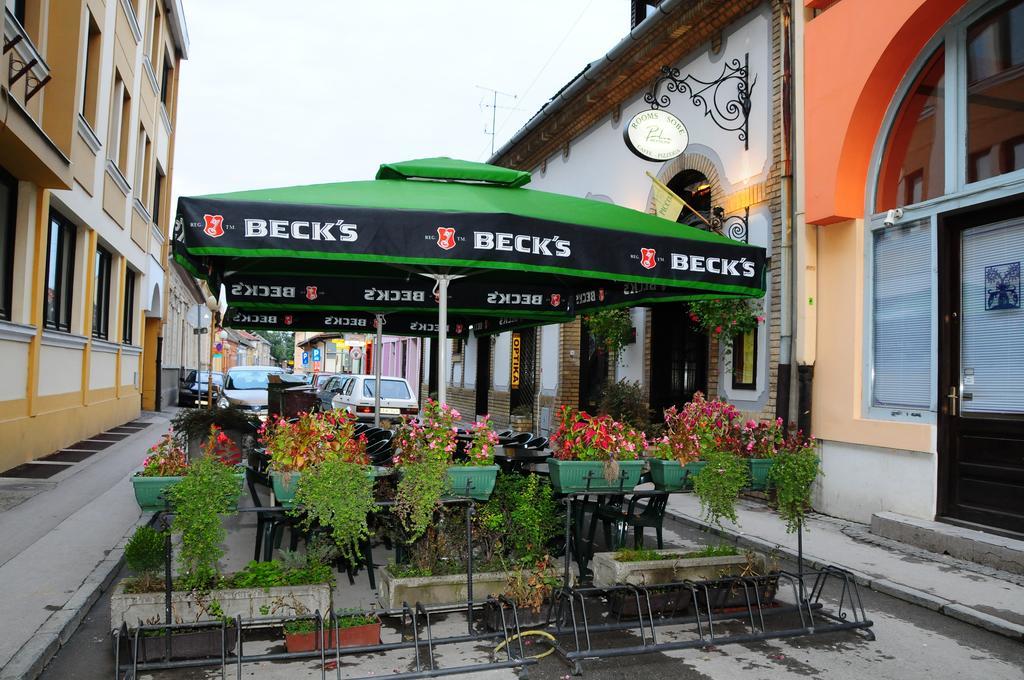 Guest House Prenociste Piccolina Sombor Exterior foto