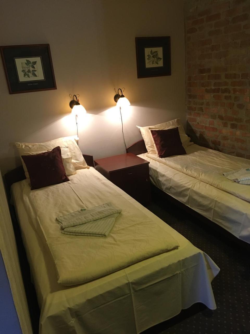 Guest House Prenociste Piccolina Sombor Exterior foto